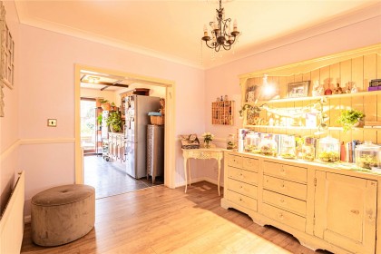 photo for Bushey Heath, Bushey, Hertfordshire