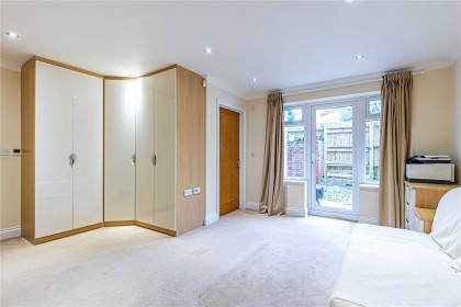 photo for Stonegrove, 108 Stonegrove, Edgware, Middlesex