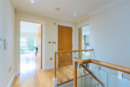 photo for Stonegrove, 108 Stonegrove, Edgware, Middlesex