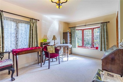 photo for Bushey Heath, Bushey, Hertfordshire