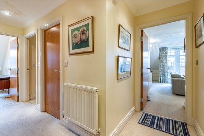 photo for Bushey Heath, Bushey, Hertfordshire