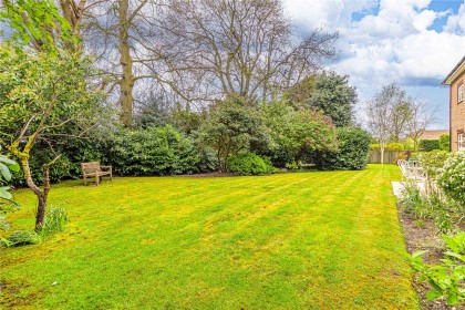 photo for Bushey Heath, Bushey, Hertfordshire