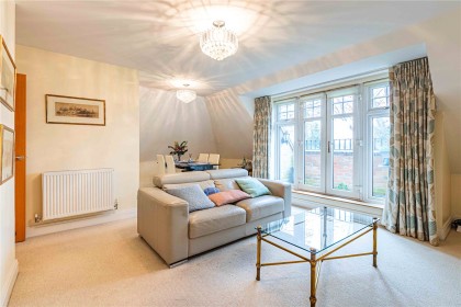 photo for Bushey Heath, Bushey, Hertfordshire