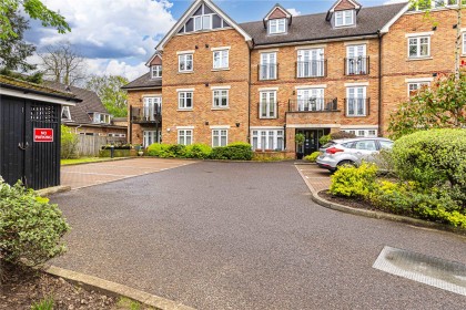 photo for Bushey Heath, Bushey, Hertfordshire
