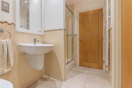 photo for Bushey Heath, Bushey, Hertfordshire