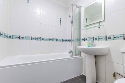 photo for The Rutts, Bushey Heath, Hertfordshire