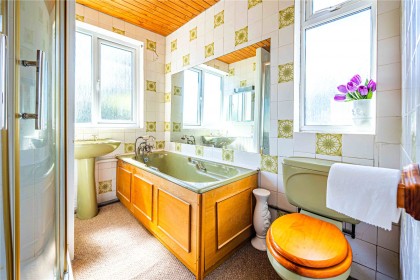 photo for Bushey Heath, Bushey, Hertfordshire