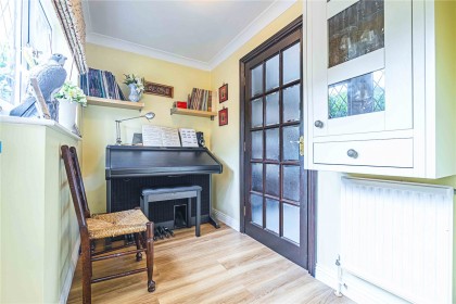 photo for Gravel Path, Berkhamsted, Hertfordshire