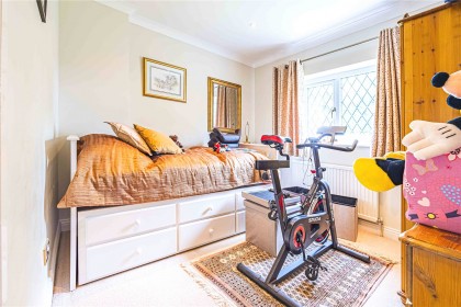 photo for Gravel Path, Berkhamsted, Hertfordshire