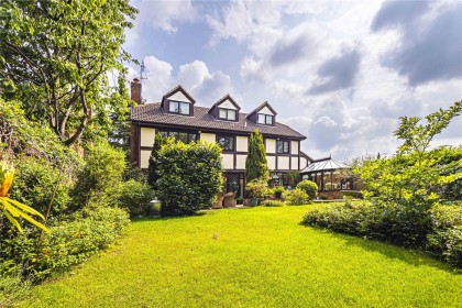 photo for Gravel Path, Berkhamsted, Hertfordshire