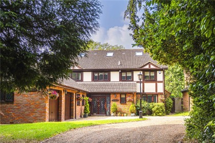 photo for Gravel Path, Berkhamsted, Hertfordshire