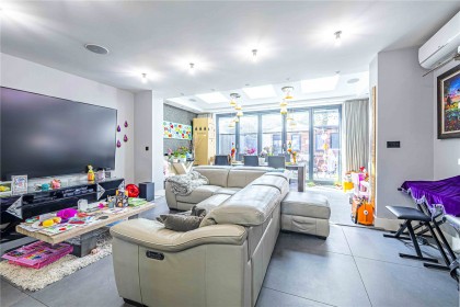 photo for Roughdown Road, Hemel Hempstead, Hertfordshire