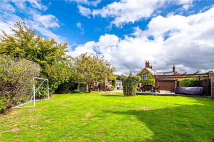 photo for Dagnall, Berkhamsted, Buckinghamshire