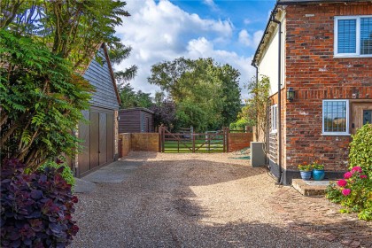 photo for Dagnall, Buckinghamshire