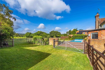 photo for Dagnall, Buckinghamshire