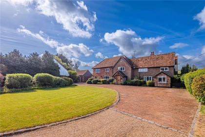 photo for Dagnall, Buckinghamshire