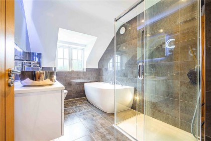 photo for Hastoe, Tring, Hertfordshire