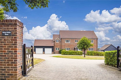 photo for Hastoe, Tring, Hertfordshire