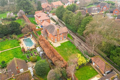photo for Gravel Path, Berkhamsted, Hertfordshire