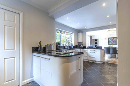 photo for Studham, Central Bedfordshire