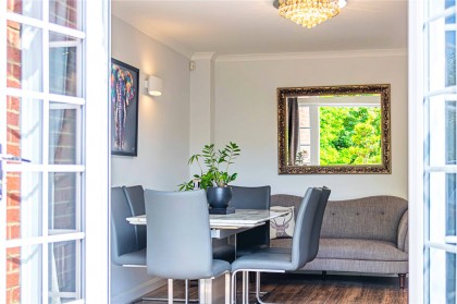 photo for Studham, Central Bedfordshire