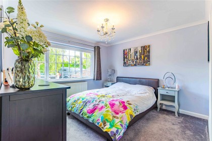 photo for Studham, Central Bedfordshire