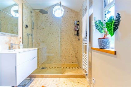 photo for Studham, Central Bedfordshire