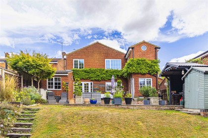 photo for Studham, Central Bedfordshire