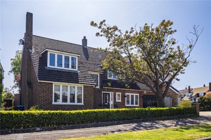 photo for Leverstock Green, Hemel Hempstead, Hertfordshire