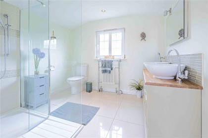 photo for Hillfield Road, Hemel Hempstead, Hertfordshire