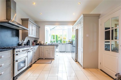 photo for Hillfield Road, Hemel Hempstead, Hertfordshire