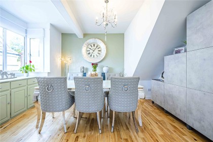 photo for Hillfield Road, Hemel Hempstead, Hertfordshire
