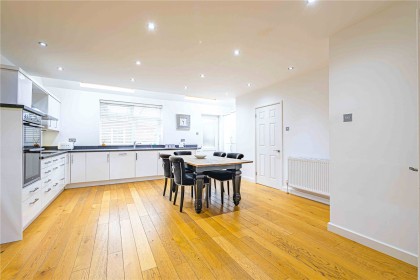 photo for Nash Mills, Hemel Hempstead, Hertfordshire