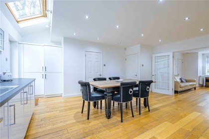 photo for Nash Mills, Hemel Hempstead, Hertfordshire