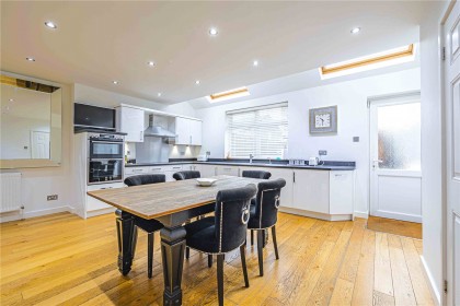 photo for Nash Mills, Hemel Hempstead, Hertfordshire