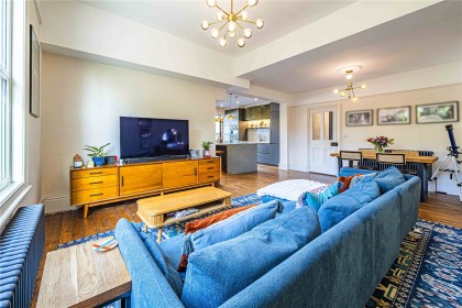 photo for Dagnall, Berkhamsted, Buckinghamshire