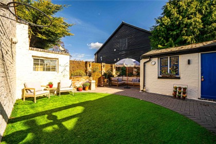 photo for Dagnall, Berkhamsted, Buckinghamshire