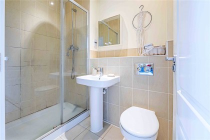 photo for Leavesden, Watford, Hertfordshire