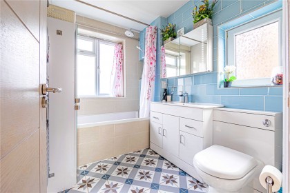 photo for Nash Mills, Hemel Hempstead, Hertfordshire