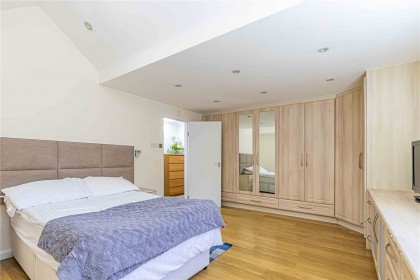 photo for Bushey Heath, Bushey, Hertfordshire