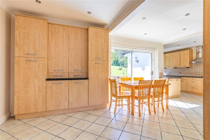 photo for Bushey Heath, Bushey, Hertfordshire