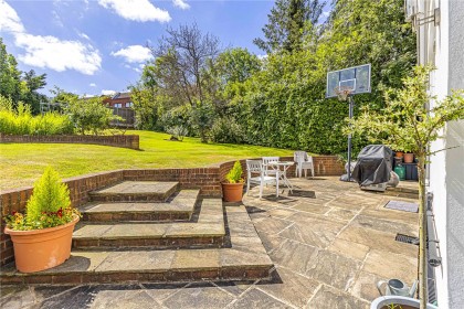 photo for Bushey Heath, Bushey, Hertfordshire