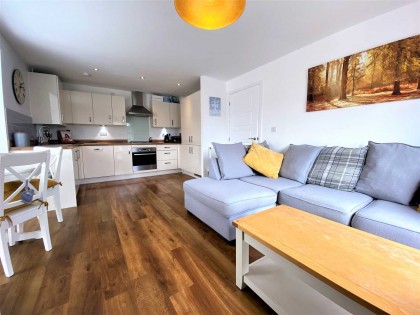photo for Design Drive, Dunstable, Bedfordshire