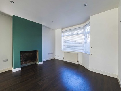 photo for Suncote Avenue, Dunstable, Bedfordshire