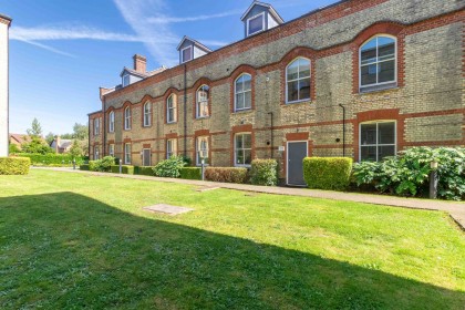 photo for Mallard Road, Abbots Langley, Hertfordshire