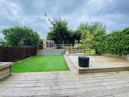 photo for Hawthorn Close, Dunstable, Bedfordshire