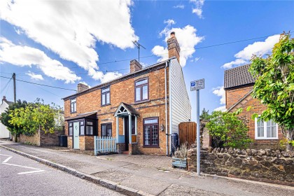 photo for Heath And Reach, Leighton Buzzard, Buckinghamshire