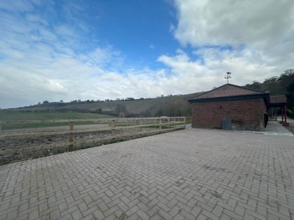 photo for Dagnall Road, Dunstable, Central Bedfordshire