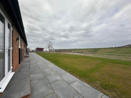 photo for Dagnall Road, Dunstable, Central Bedfordshire