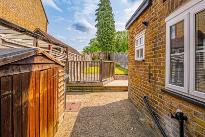 photo for Rucklers Lane, Kings Langley, Hertfordshire